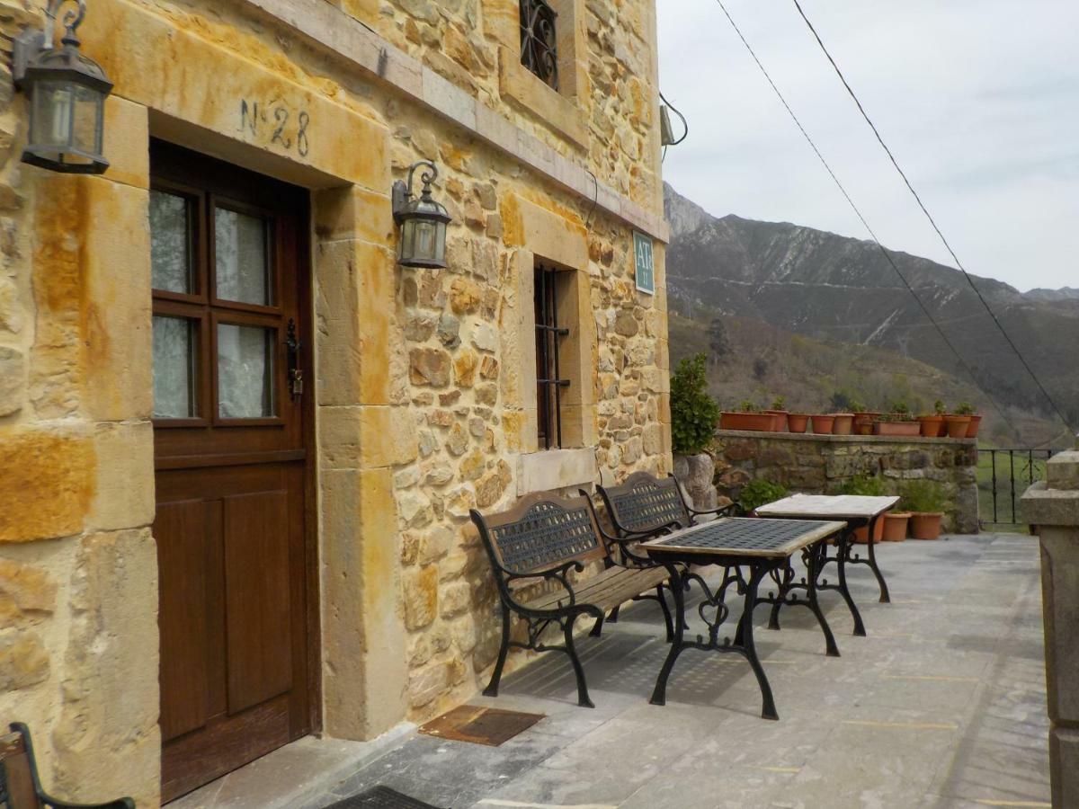 Apartamentos Rurales La Husteriza Ruenes Bagian luar foto