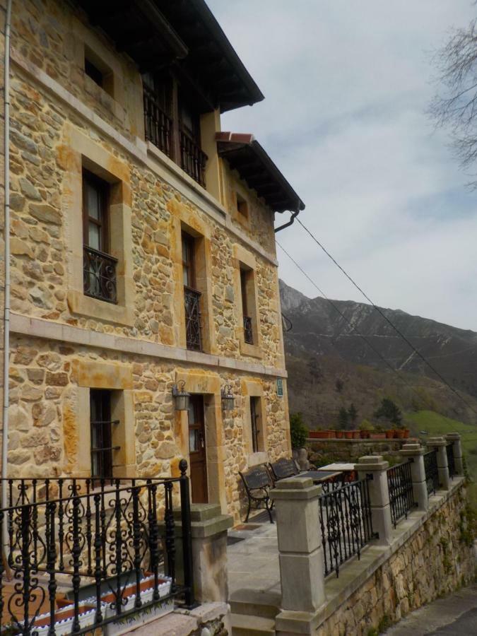 Apartamentos Rurales La Husteriza Ruenes Bagian luar foto