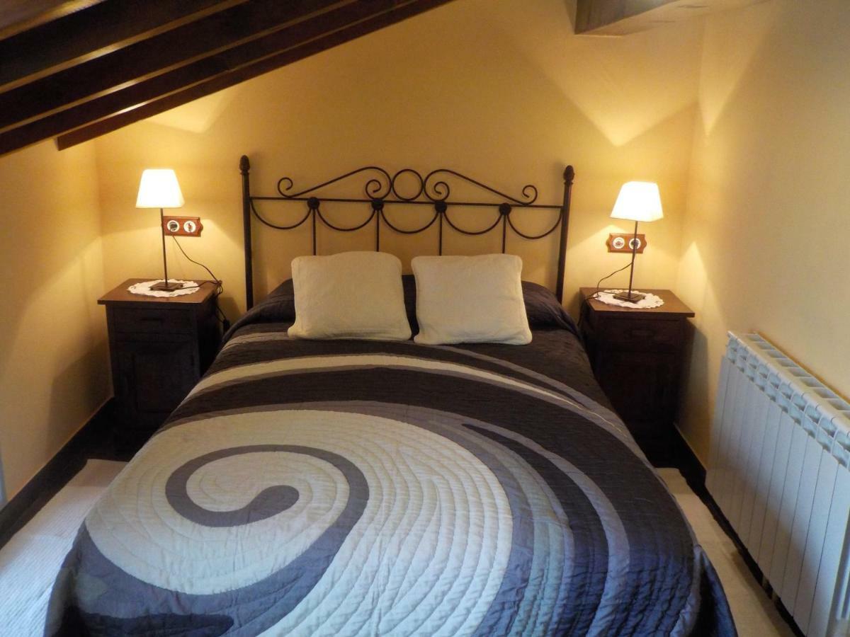 Apartamentos Rurales La Husteriza Ruenes Bagian luar foto